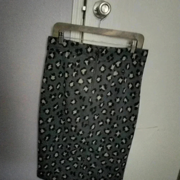 Loft Skirt M - Picture 3 of 5